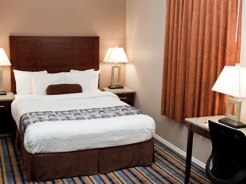 Hampton Inn & Suites By Hilton Toronto Downtown Hotel