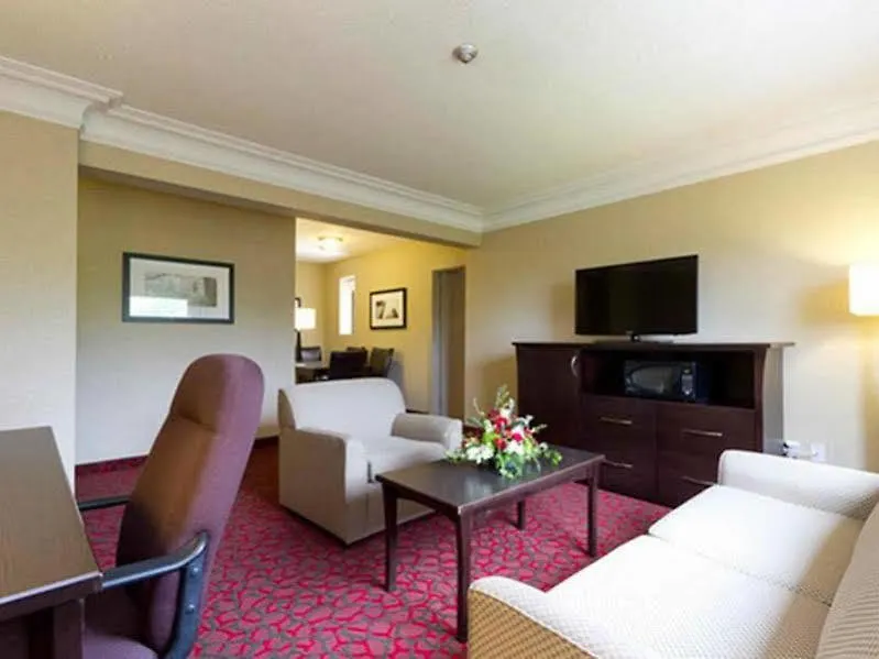 Hampton Inn & Suites By Hilton Toronto Downtown Hotel